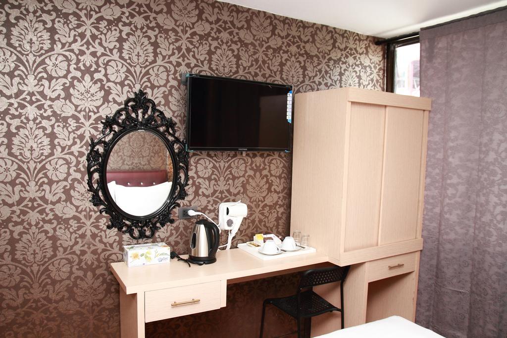 Harrys Suite Hotel Бангкок Екстер'єр фото