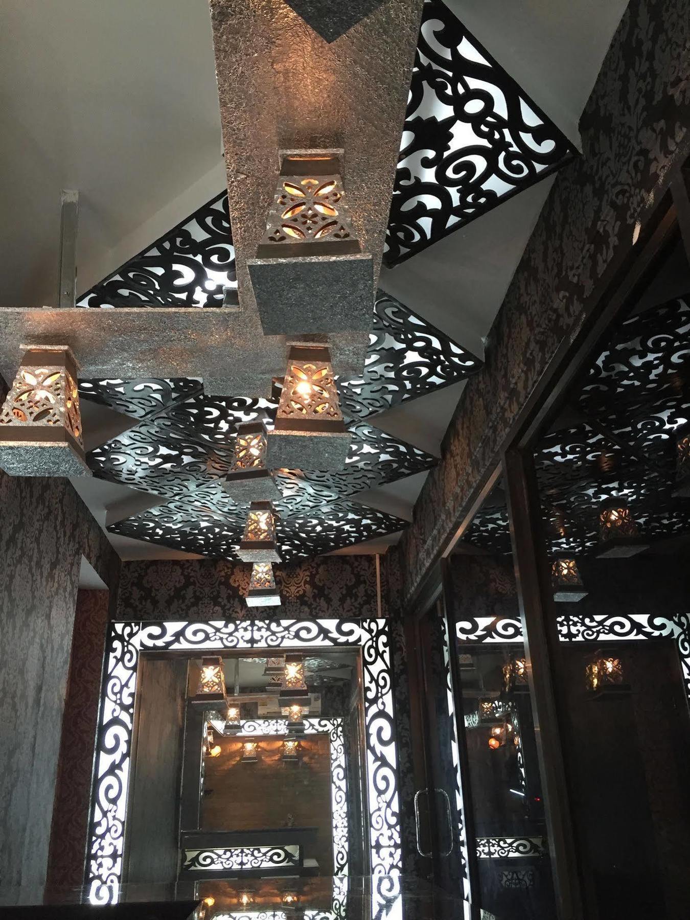 Harrys Suite Hotel Бангкок Екстер'єр фото