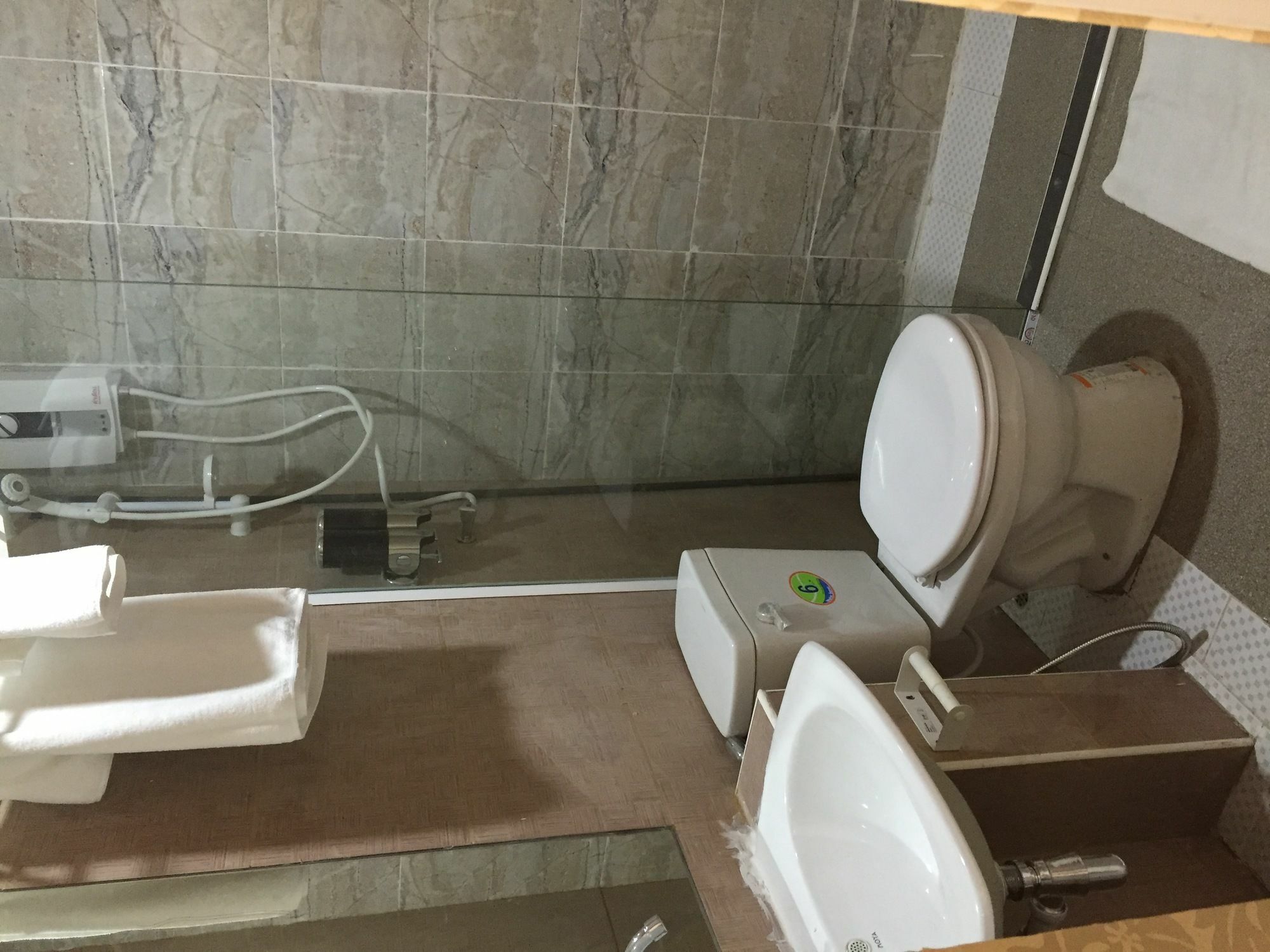 Harrys Suite Hotel Бангкок Екстер'єр фото